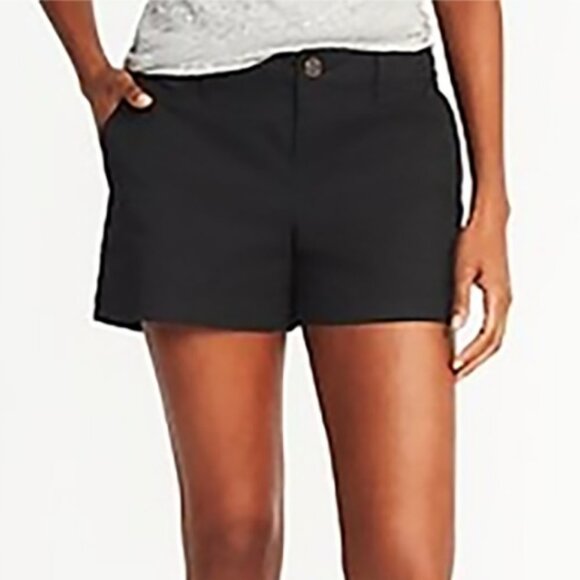 Old Navy 3.5 Inch Relaxed Mid-Rise Everyday Khaki Shorts - Picture 1 of 5